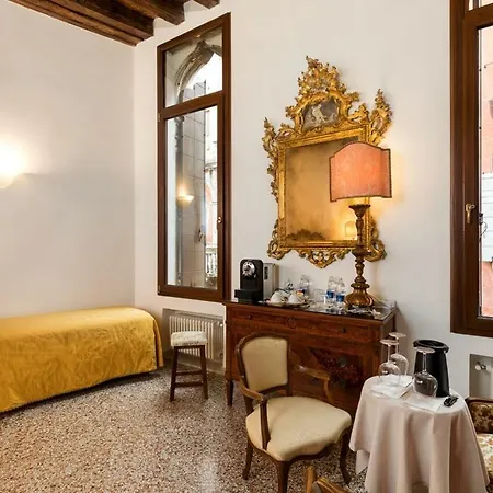 Luxury Venetian Guest house Venice