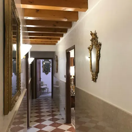 Luxury Venetian 2* Venice