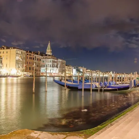 Luxury Venetian