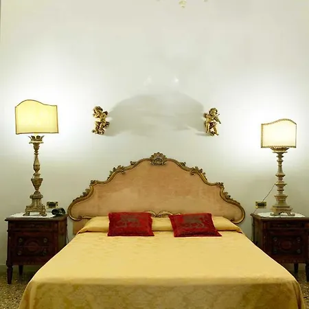 Luxury Venetian Konukevi 4*