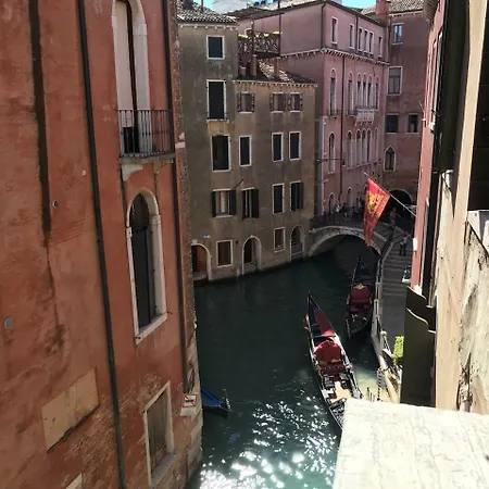 Luxury Venetian 게스트하우스 4*