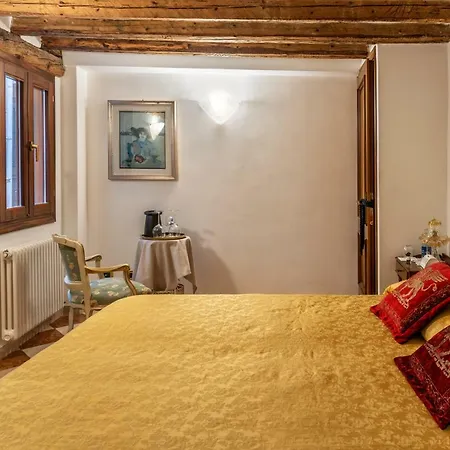 Luxury Venetian Konukevi 4*