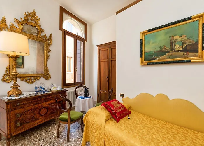 Πανσιόν Luxury Venetian 4*
